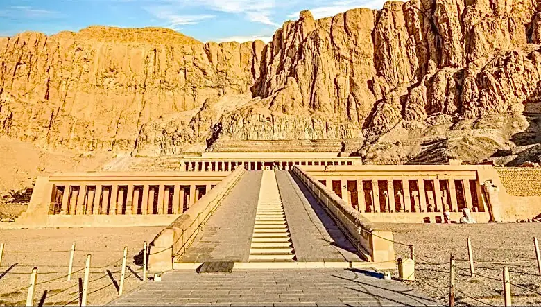 Luxor – Fórmula VAN 5