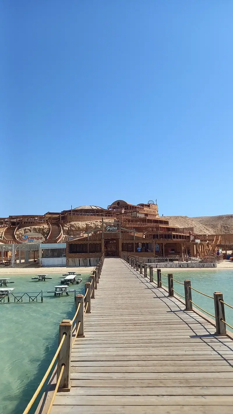 Orange Bay 10